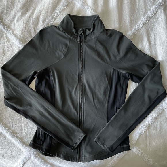 Lululemon shape jacket size 10 - Picture 1 of 4